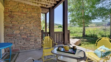 Apartment (3 Bedrooms) | Front of property