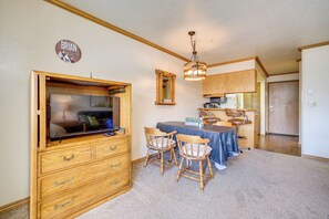 Apartment (0 Bedroom) | Interior - Cozy Utah Escape With Mountain Views! (Brian Head)