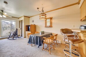 Apartment (0 Bedroom) | Interior - Cozy Utah Escape With Mountain Views! (Brian Head)