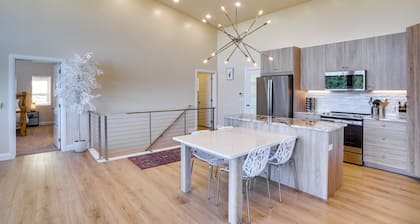 Newly Built, Modern Alton Cabin on 4 Acres!