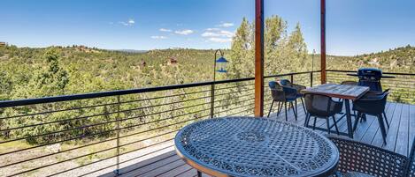 House (3 Bedrooms) | Front of property