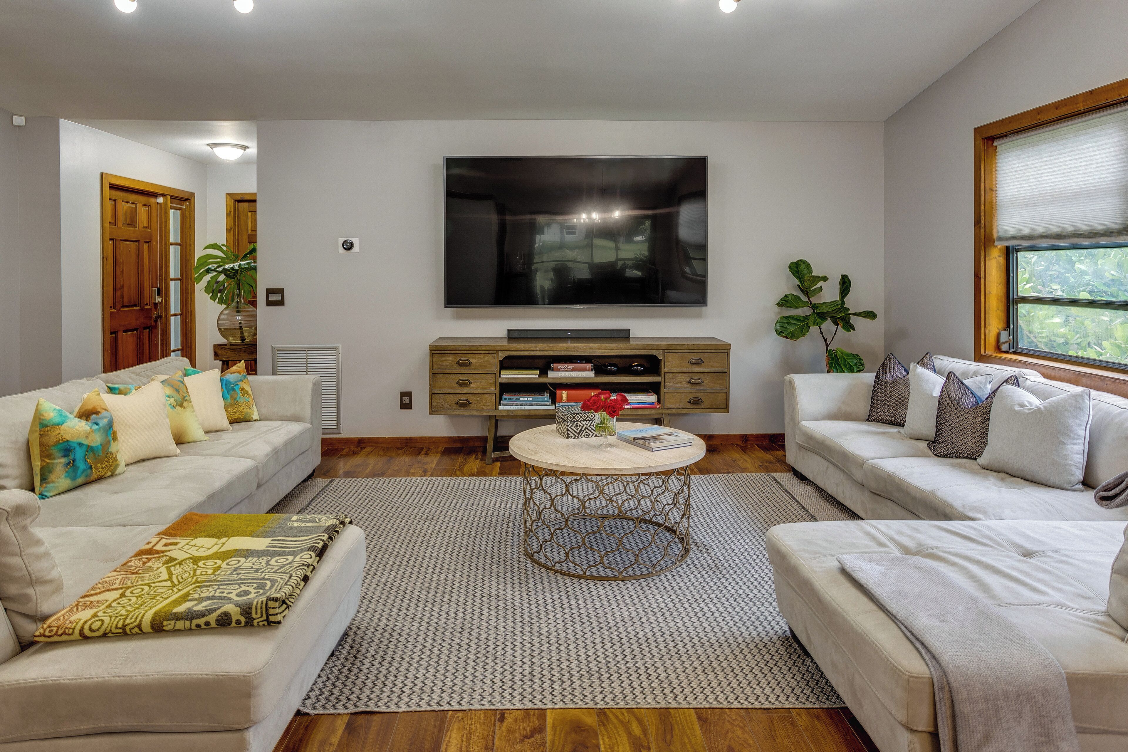 المنشأة من الداخل