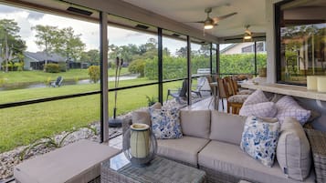House (3 Bedrooms) | Front of property