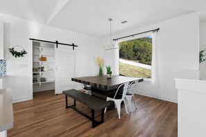 Maison (4 Bedrooms) | Intérieur