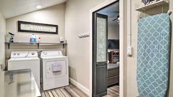 Cottage (1 Bedroom) | Interior