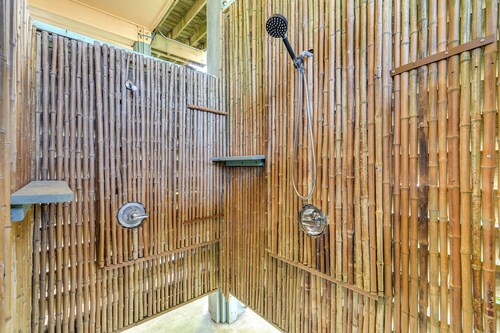 Ocean-view Balcony! Coastal Haven in Crystal Beach