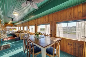 Apartment (0 Bedroom) | Interior