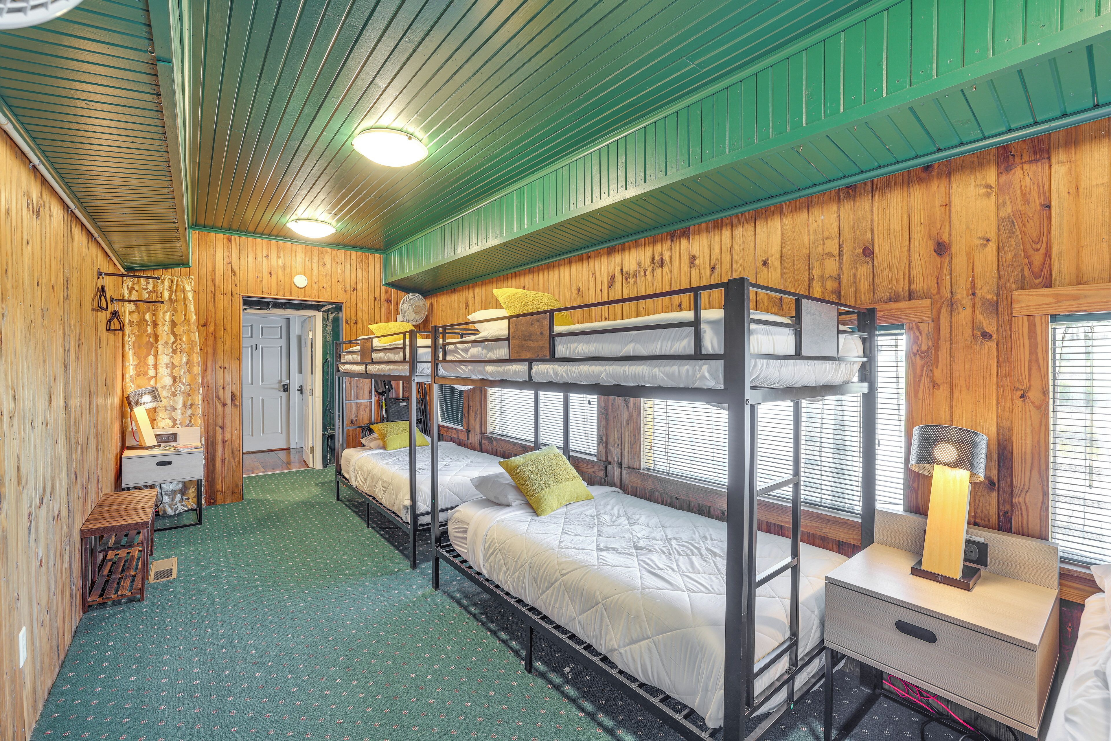 Apartment (0 Bedroom) | Interior