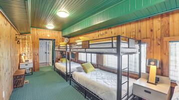 Apartment (0 Bedroom) | Interior