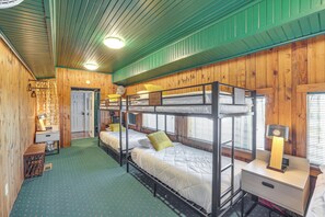 Apartment (0 Bedroom) | Interior