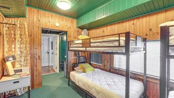 Apartment (0 Bedroom) | Interior