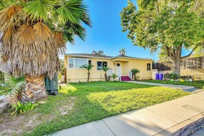 House (4 Bedrooms) | Front of property