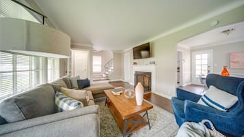 Casa (3 Bedrooms) | Área de estar | Lareira