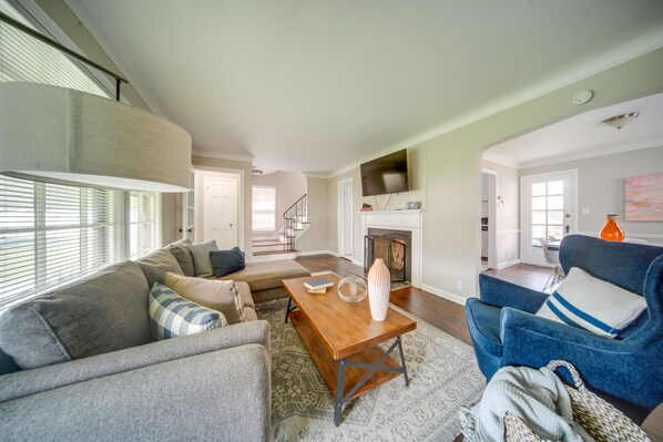 ハウス (3 Bedrooms) | リビング エリア | 暖炉