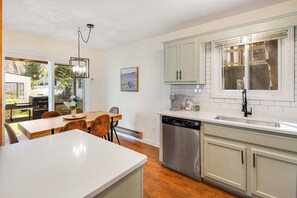 House (3 Bedrooms) | Interior - Maggie Valley Mtn Escape w/ Fire Pit & Deck (Maggie Valley)