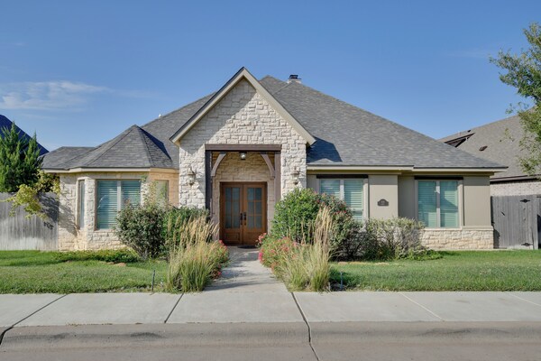 Spacious Amarillo Home: 6 Mi To Downtown! - Amarillo Zoo, Amarillo
