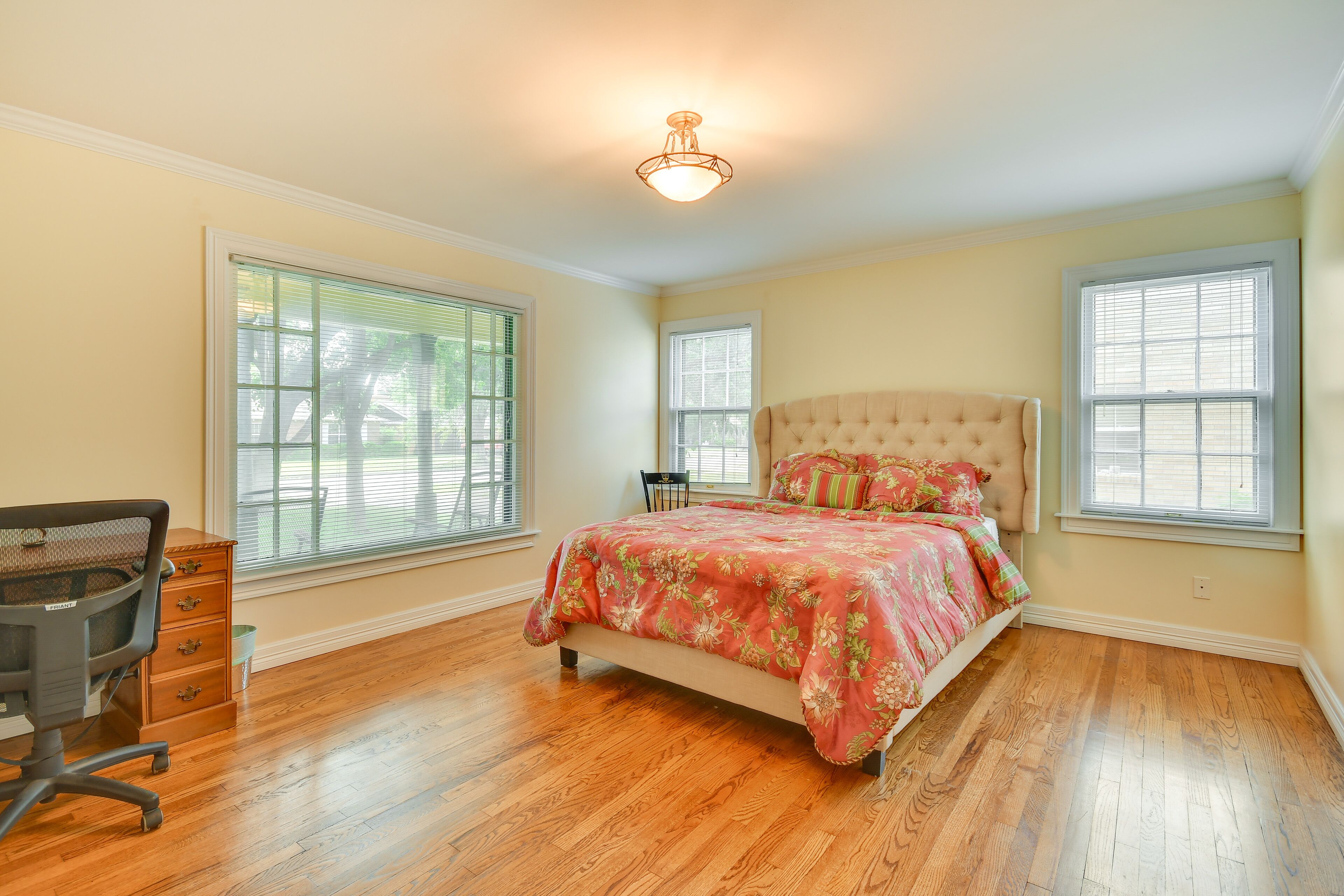 Rumah (3 Bedrooms) | 3 kamar tidur, meja kerja, dan ruang kerja ramah laptop