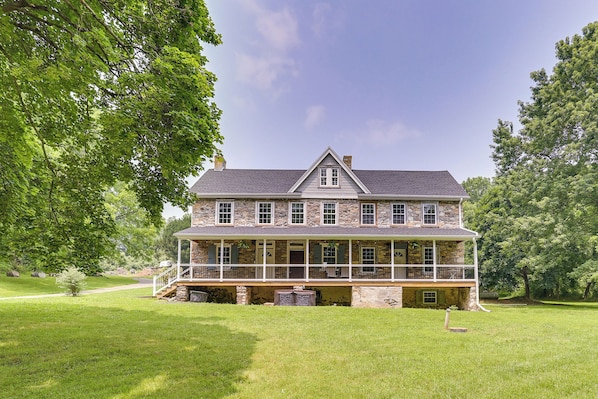 House (Multiple Bedrooms) | Front of property