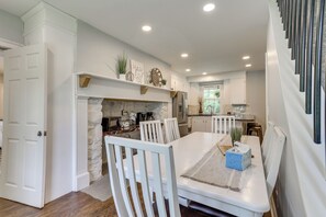 House (Multiple Bedrooms) | Interior