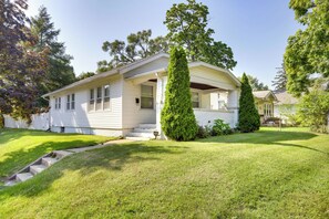 House (2 Bedrooms) | Interior - Lovely Home in South Bend: Walk to Notre Dame! (South Bend)