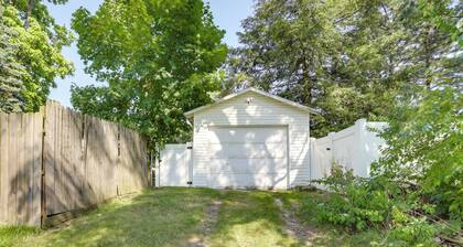 Lovely Home in South Bend: Walk to Notre Dame!