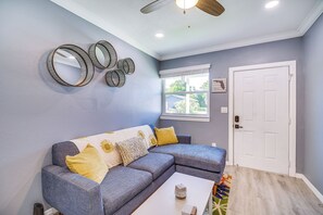 Apartment (1 Bedroom) | Interior