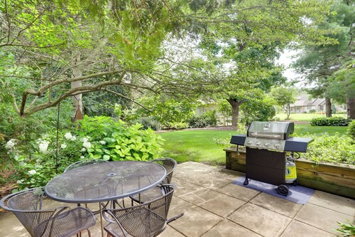 Modern & Spacious Home - 6 Mi to Dtwn South Bend