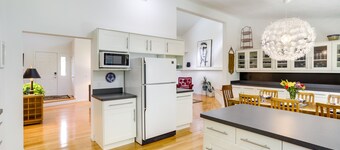 Modern & Spacious Home - 6 Mi to Dtwn South Bend
