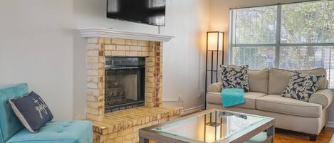 House (3 Bedrooms) | Front of property