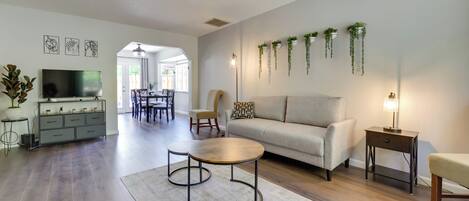 House (3 Bedrooms) | Front of property