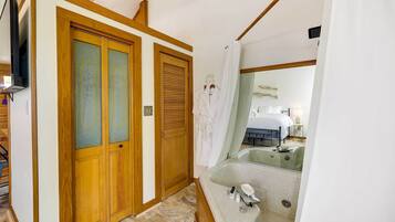 Apartment (0 Bedroom) | Bahagian dalam