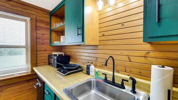 Apartment (0 Bedroom) | Bahagian dalam