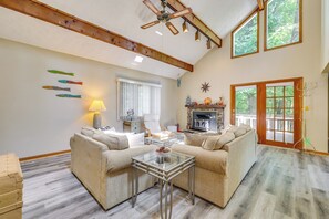 House (2 Bedrooms) | Front of property