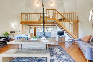 House (1 Bedroom) | Interior