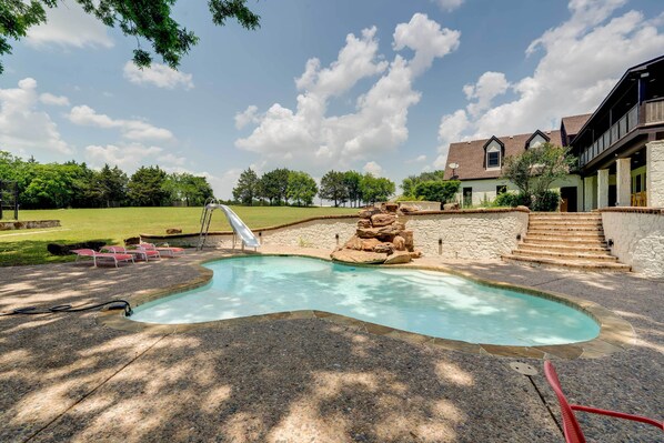 Villa (6 Bedrooms) | Interior
