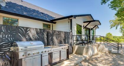 Patios + Lake View: Mckinney Ranch Home!