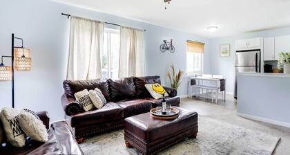 4 Mi to Michigan Stadium: Cozy Home w/ Fire Pit!