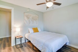 House (2 Bedrooms) | Interior - Kimberling City Escape w/ Dock Access & Boat Slips (Kimberling City)