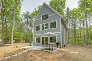 House (4 Bedrooms) | Front of property - Holland Home w/ Fire Pit: Walk to Lake Michigan! (Holland)