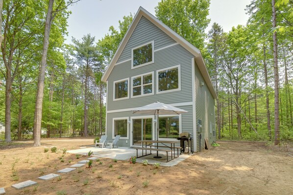 House (4 Bedrooms) | Front of property