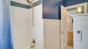 Rumah (2 Bedrooms) | Interior