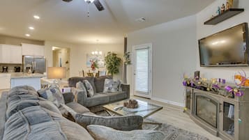 House (4 Bedrooms) | Bahagian dalam