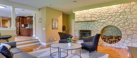 House (4 Bedrooms) | Front of property