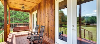 Cozy Summit Cabin w/ Hiking Trails & Fishing Pond!