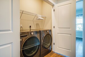 アパートメント (4 Bedrooms) | 内装