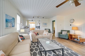 House (3 Bedrooms) | Interior - Carolina Beach Home w/ Private Deck: Walk to Shore (Carolina Beach)