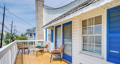 Carolina Beach Home w/ Private Deck: Walk to Shore