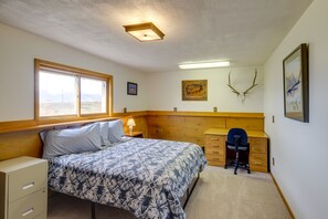 4 Schlafzimmer, Bügeleisen/Bügelbrett, Bettwäsche