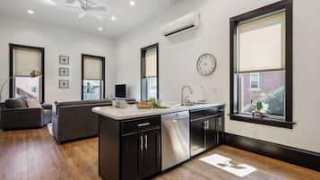 Apartment (1 Bedroom) | Interior