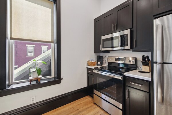 Sleek Millersburg Apartment In Downtown! - Fredericksburg, OH